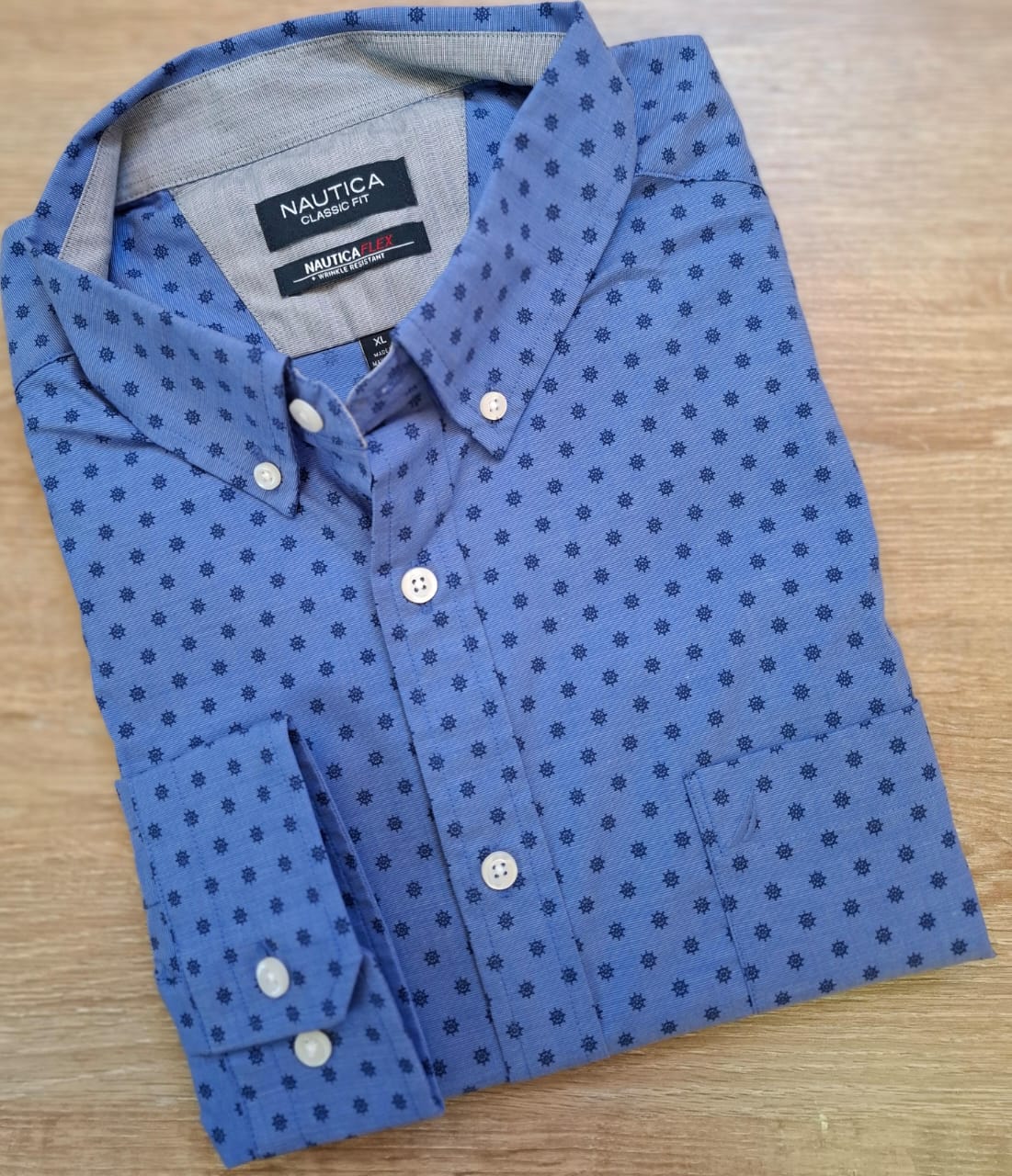 Camisa manga larga Náutica, Diseño